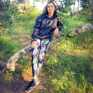 Meet your Posher, Lacy